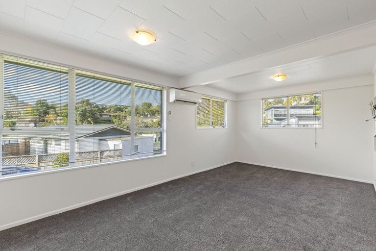 Photo of property in 8a Waterloo Place, Westown, New Plymouth, 4310