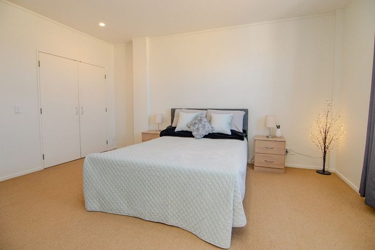 Photo of property in Maddison Apartments, 3/6e Queen Street, Palmerston North, 4410