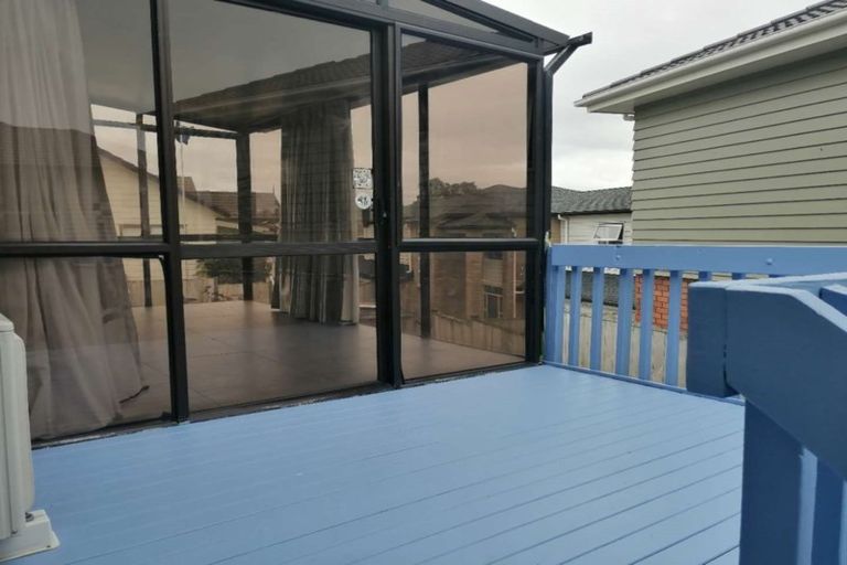 Photo of property in 68 Hutchinsons Road, Bucklands Beach, Auckland, 2014