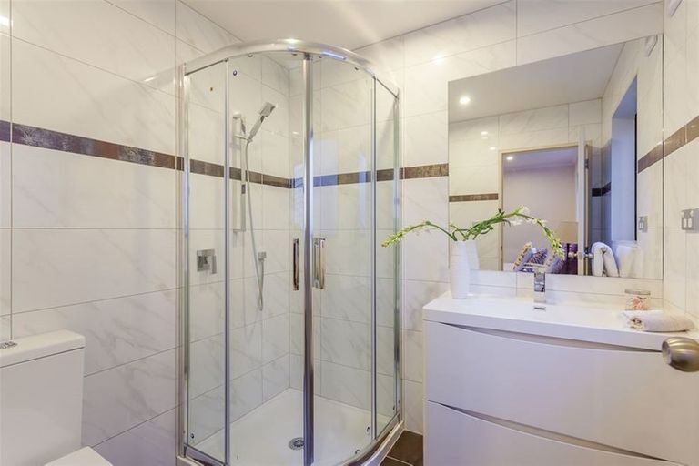 Photo of property in 19 Farnol Street, Hillsborough, Auckland, 1042