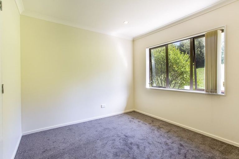 Photo of property in 36 Te Kauri Place, Helensville, 0800