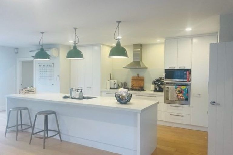 Photo of property in 82 Westholme Street, Strowan, Christchurch, 8052