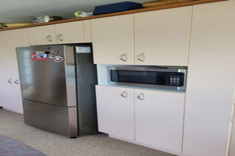 Photo of property in 7 Margaret Place, Merrilands, New Plymouth, 4312