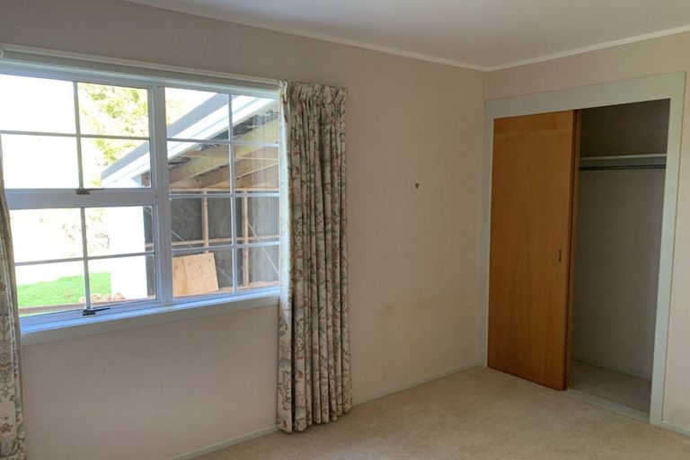 Photo of property in 7 Feltham Street, Hunterville, 4730