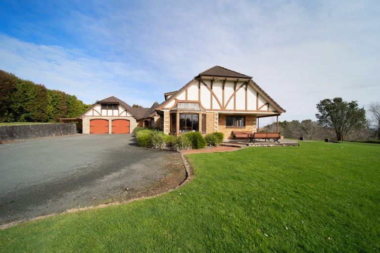 Photo of property in 11 Patea Place, Papakura, 2582