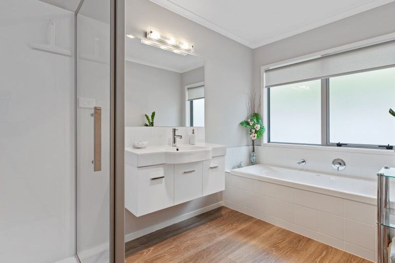 Photo of property in 6 Louise Drive, Ohauiti, Tauranga, 3112