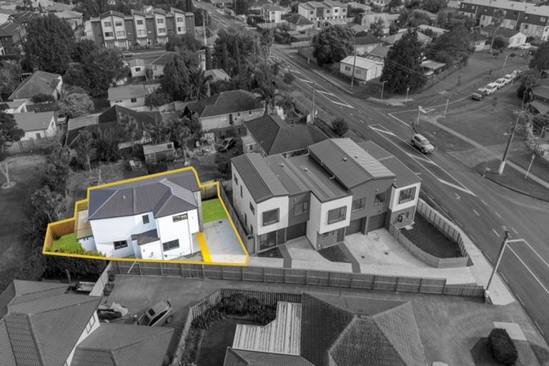 Photo of property in 658d Te Atatu Road, Te Atatu Peninsula, Auckland, 0610
