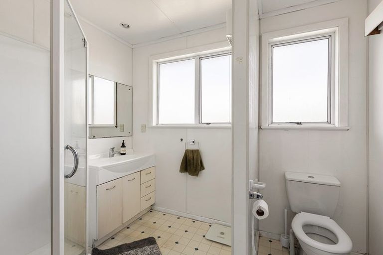 Photo of property in 12 Hawtrey Terrace, Johnsonville, Wellington, 6037