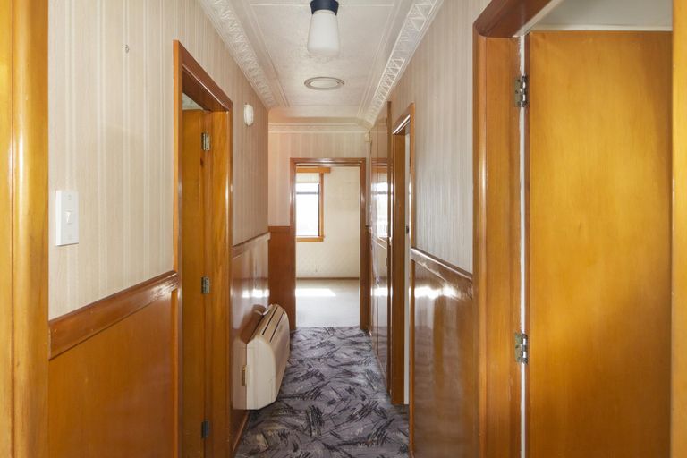 Photo of property in 18 Arrow Crescent, Holmes Hill, Oamaru, 9401