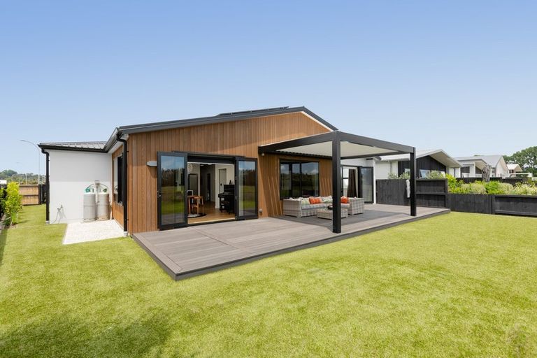 Photo of property in 46 Saint Pauls Drive, Brookfield, Tauranga, 3110