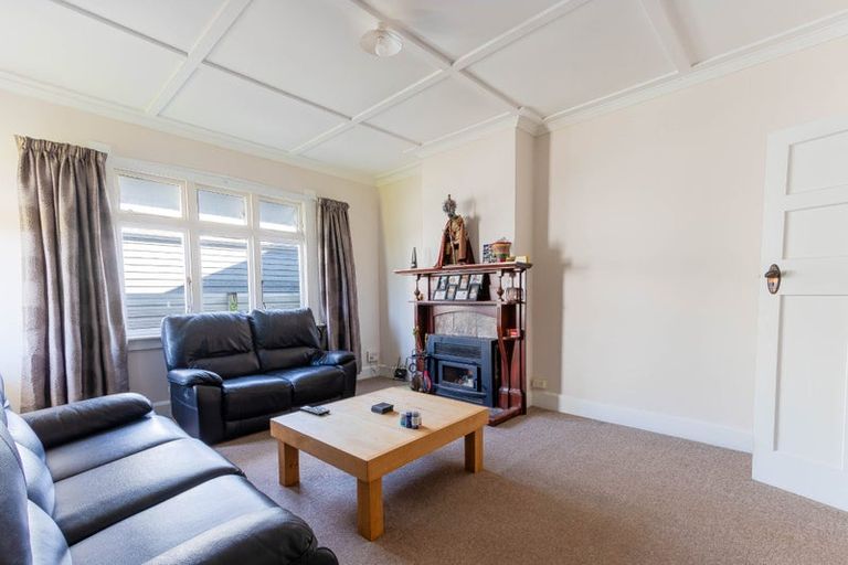 Photo of property in 75 Gonville Avenue, Gonville, Whanganui, 4501