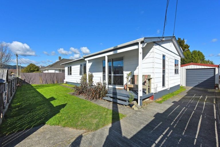 Photo of property in 41 Tararua Street, Trentham, Upper Hutt, 5018