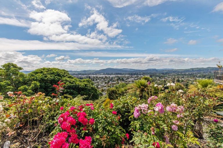 Photo of property in 29 Russell Crescent, Western Heights, Rotorua, 3015