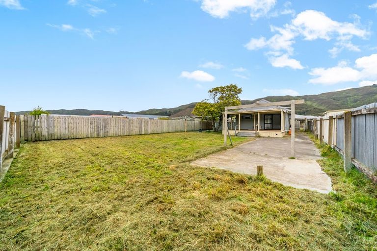 Photo of property in 43 Donnelley Drive, Wainuiomata, Lower Hutt, 5014