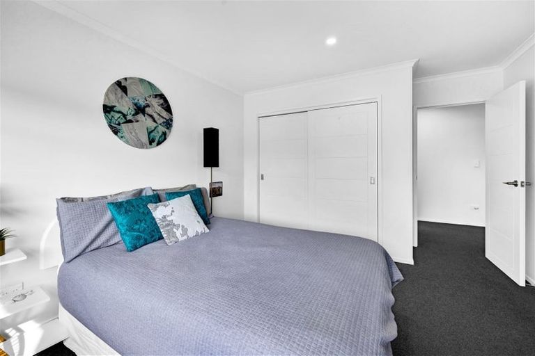 Photo of property in 6 Pebble Beach Court, Waiwhakaiho, New Plymouth, 4312