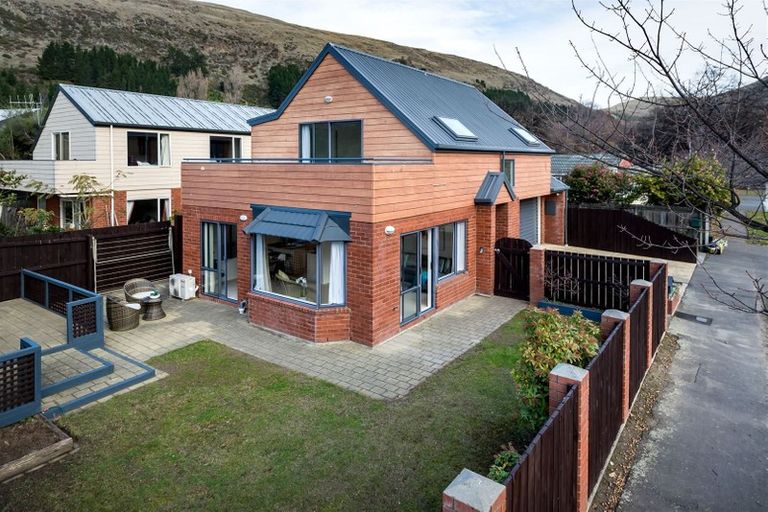 Photo of property in 33a Van Asch Street, Sumner, Christchurch, 8081