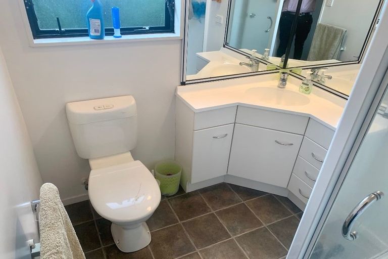 Photo of property in 1 Admiral Crescent, Flagstaff, Hamilton, 3210