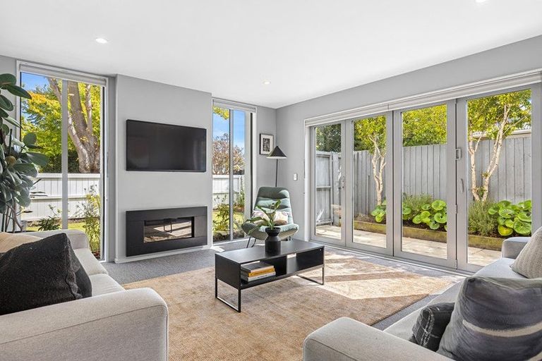 Photo of property in 15 Bowenvale Avenue, Cashmere, Christchurch, 8022