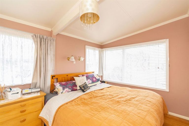 Photo of property in 72 Park Avenue, Waitarere Beach, Levin, 5510