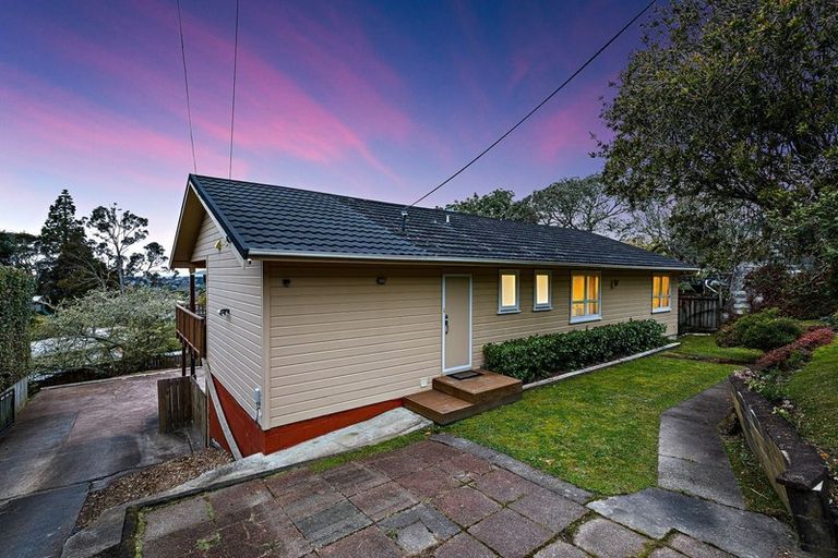 Photo of property in 325 Don Buck Road, Massey, Auckland, 0614