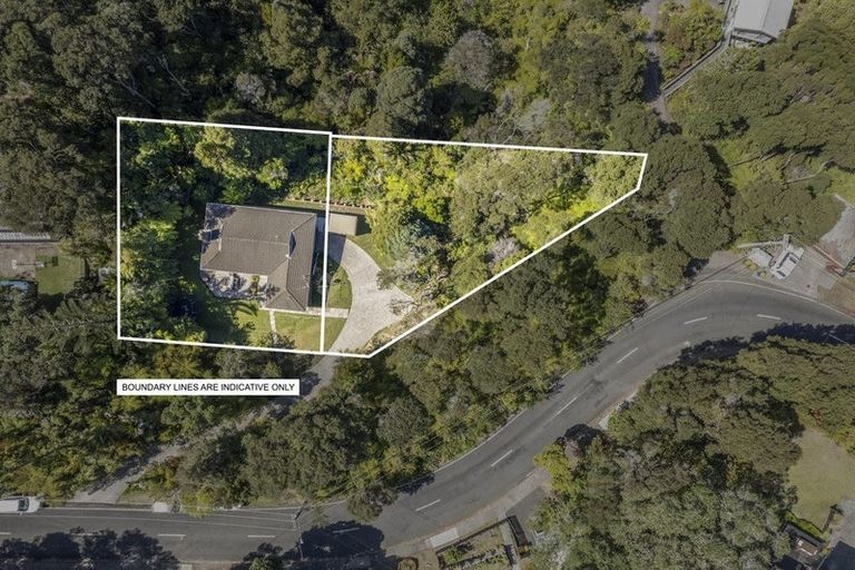 Photo of property in 35 Takahe Road, Titirangi, Auckland, 0604