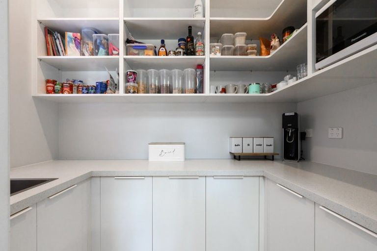 Photo of property in 95 Awataha Crescent, Pyes Pa, Tauranga, 3110