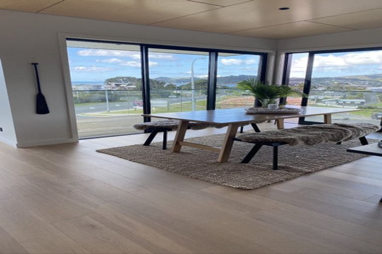 Photo of property in 2 Blue Moon Rise, Langs Beach, 0582