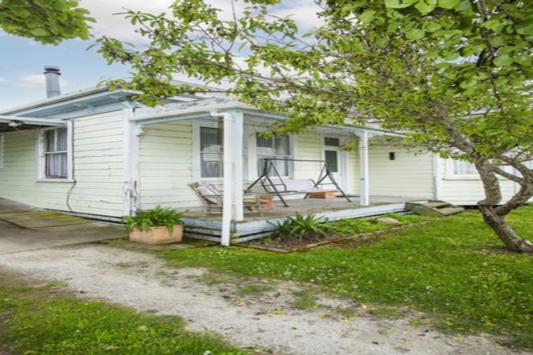 Photo of property in 7 Cemetery Road, Patutahi, Gisborne, 4072