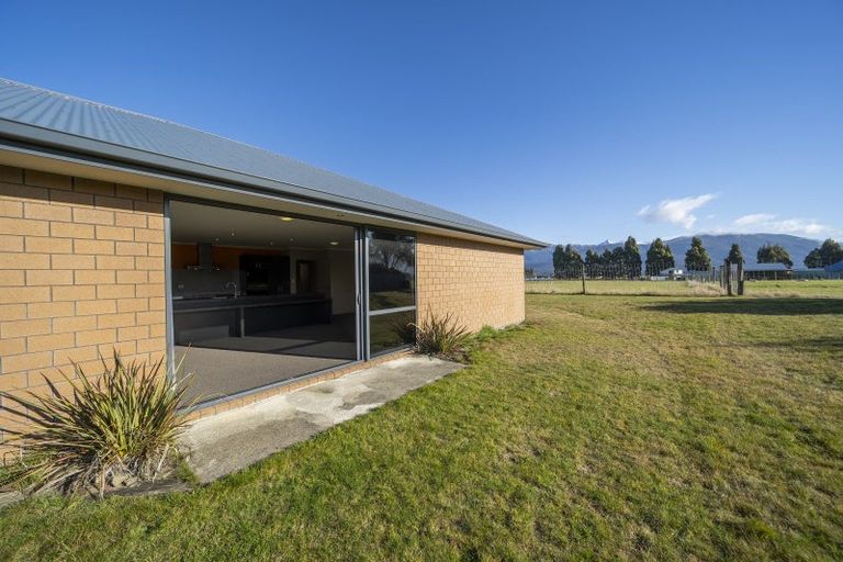 Photo of property in 19 Orbell Crescent, Te Anau, 9679