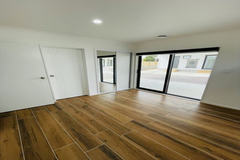 Photo of property in 1c Ohira Place, Henderson, Auckland, 0612