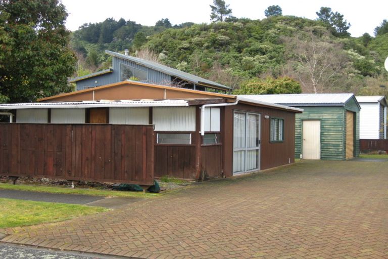 Photo of property in 1/5 Pearce Place, Kinloch, Taupo, 3377