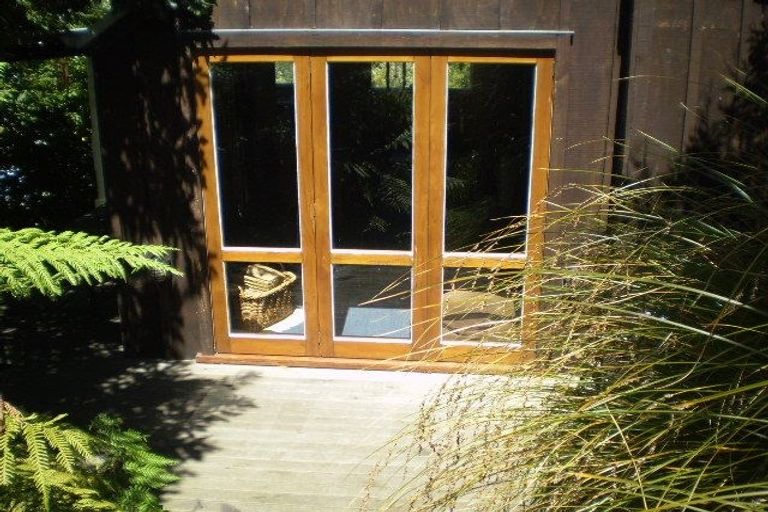 Photo of property in 23 Hawkhurst Road, Lyttelton, 8082