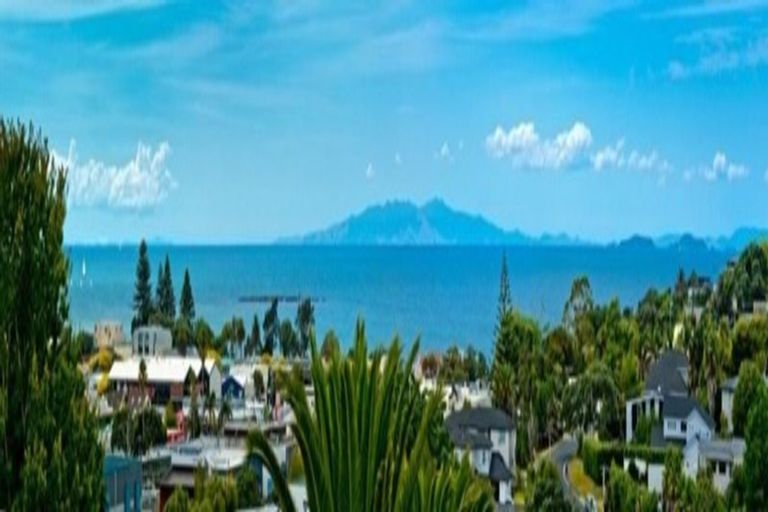 Photo of property in 17 Nigel Road, Browns Bay, Auckland, 0630