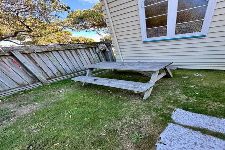 Photo of property in 93 Miramar Avenue, Miramar, Wellington, 6022