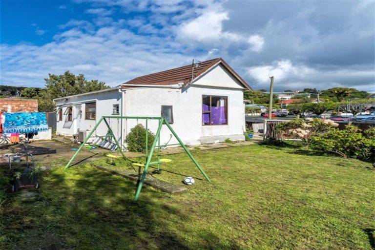 Photo of property in 10 Lochend Street, Musselburgh, Dunedin, 9013