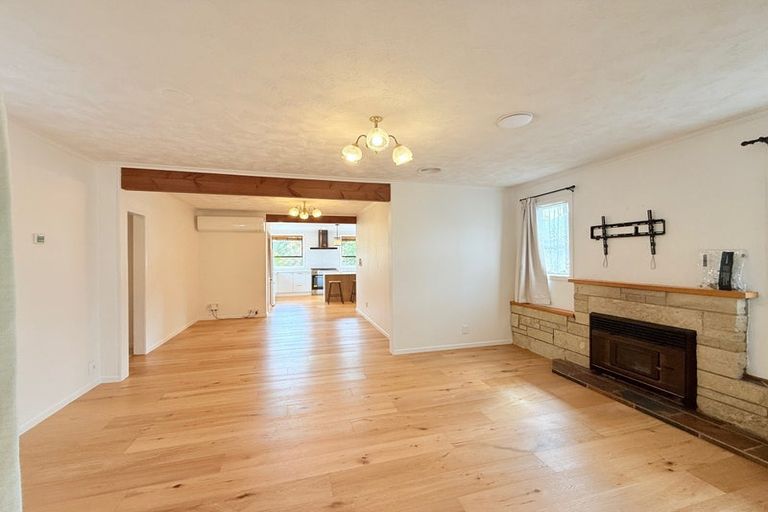 Photo of property in 12 Sherrybrooke Place, Sunnyvale, Auckland, 0612