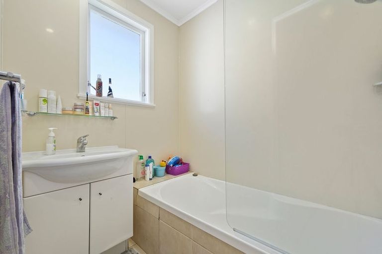 Photo of property in 23 Linwood Avenue, Forrest Hill, Auckland, 0620