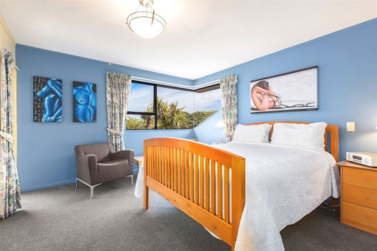 Photo of property in 16 Eclipse Lane, Whitby, Porirua, 5024