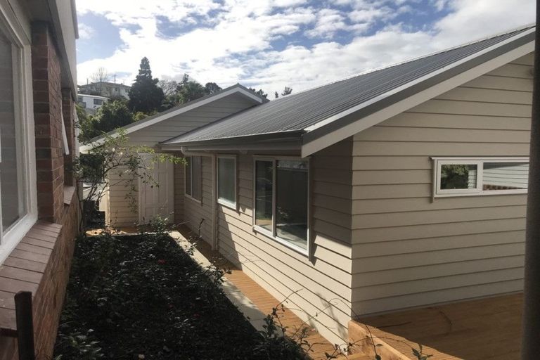Photo of property in 20 Cypress Place, Sunnynook, Auckland, 0620