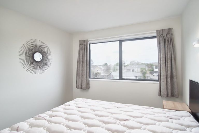 Photo of property in Riverena Flats, 377 Barbadoes Street, Christchurch Central, Christchurch, 8011
