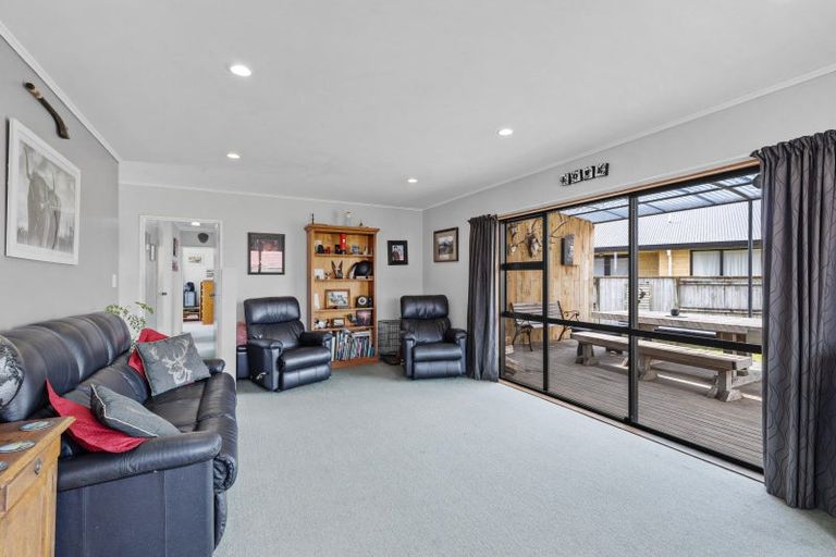 Photo of property in 140 Kelvin Grove Road, Kelvin Grove, Palmerston North, 4414