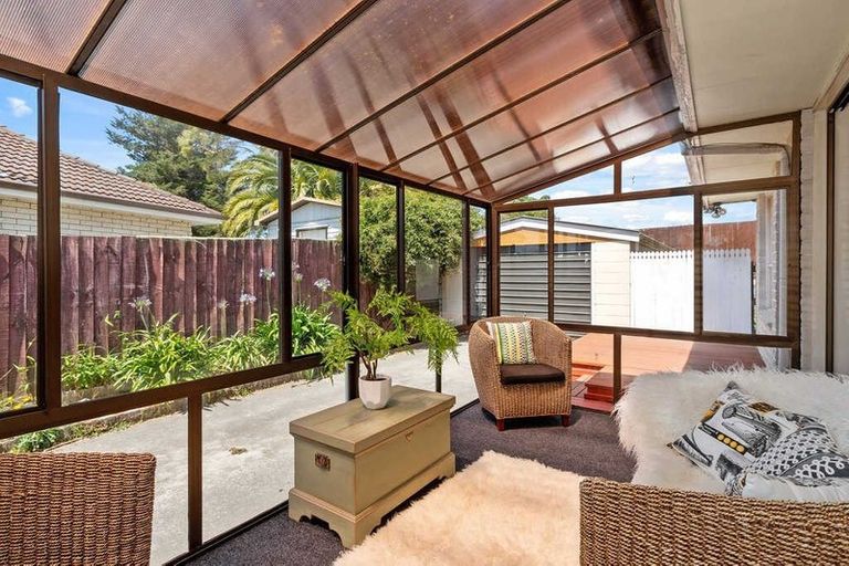 Photo of property in 2/132 Hay Street, Bromley, Christchurch, 8062