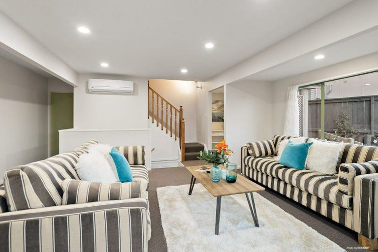 Photo of property in 67a Kimber Hall Avenue, Mount Roskill, Auckland, 1041