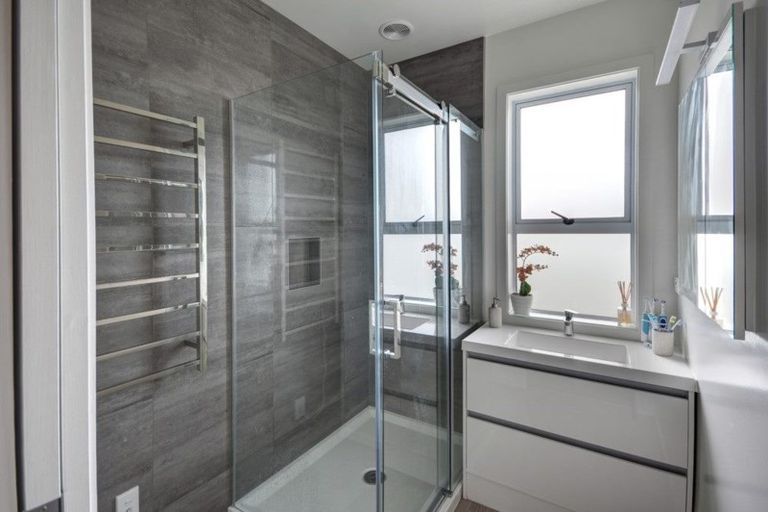 Photo of property in 9 Shulma Street, Abbotsford, Dunedin, 9018