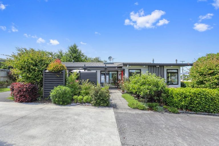 Photo of property in 2/14 Mere Road, Taupo, 3330