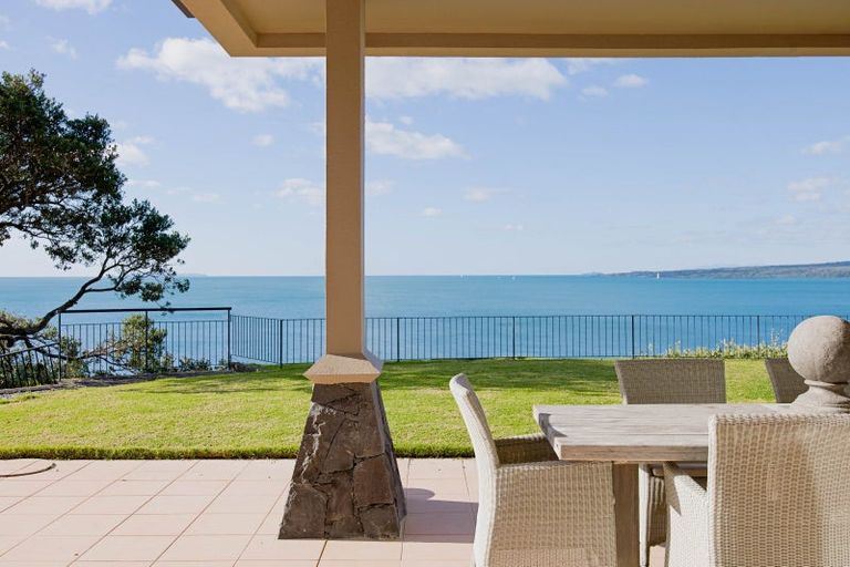 Photo of property in 2/6 Saint Leonards Road, Hauraki, Auckland, 0622