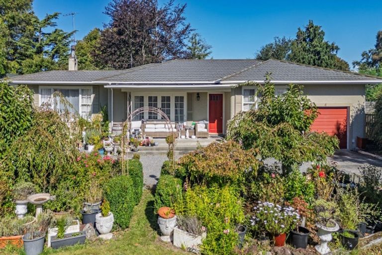 Photo of property in 4 Armstrong Avenue, Carterton, 5713