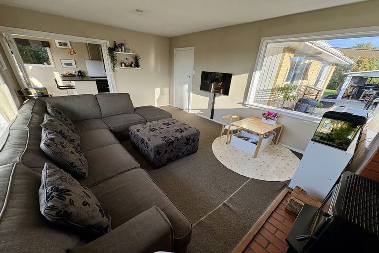 Photo of property in 35 Fern Drive, Halswell, Christchurch, 8025