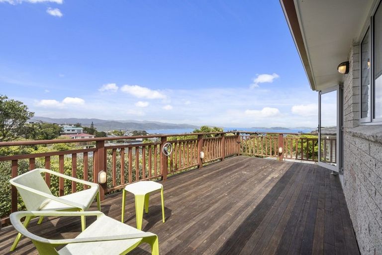 Photo of property in 248 Dowse Drive, Maungaraki, Lower Hutt, 5010