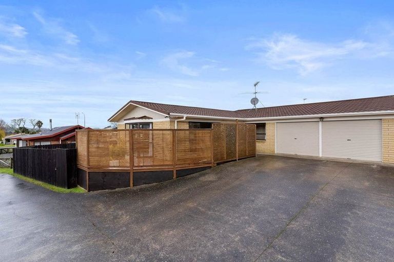 Photo of property in 215a Queen Street, Pukekohe, 2120